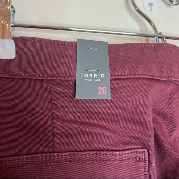 NWT TORRID Stretch Cropped Twill Chino Pant - Picture 12 of 14